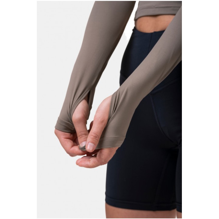 NEBBIA LONG SLEEVE THUMBHOLE SPORTY CROP TOP 585