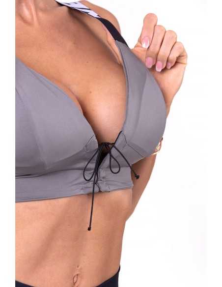 LACE-UP SPORT BRA