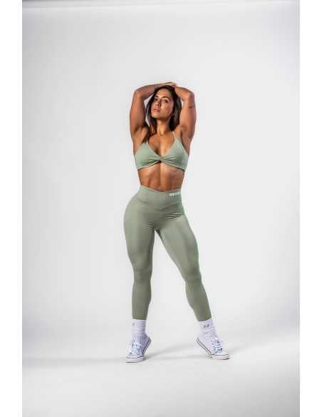 Medium-Support Sports Bra TWIST-KNOT