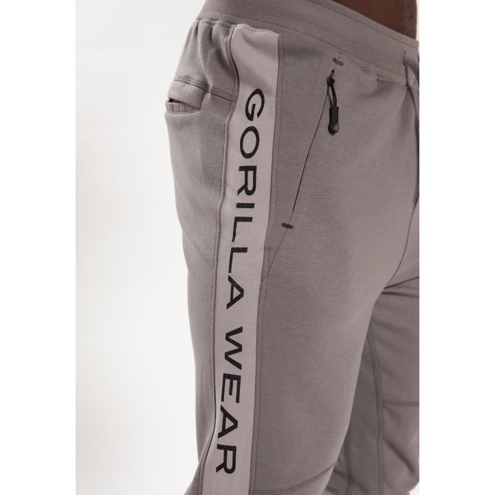 Thompson 3/4 Sweatpants Gorilla Wear: comfort funzionale
