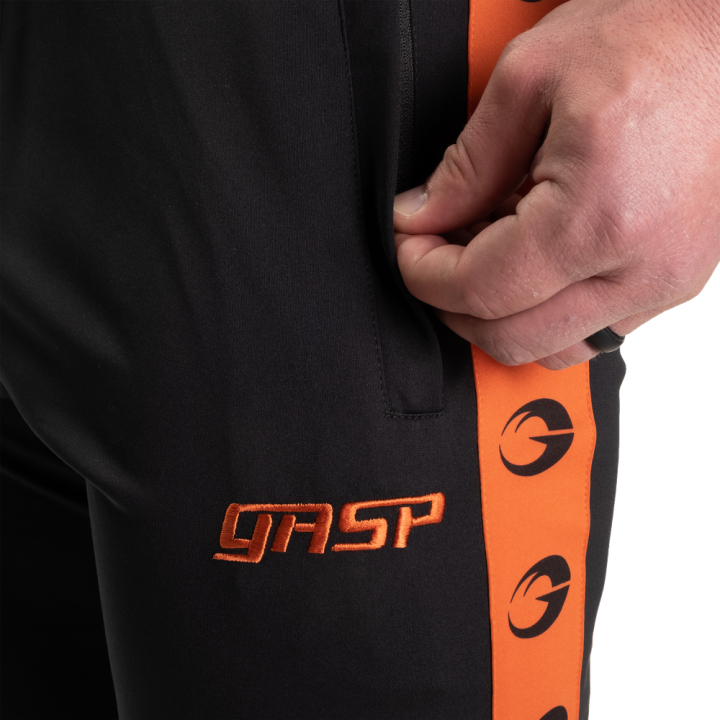 Pantaloni track GASP: tessuto performance leggero
