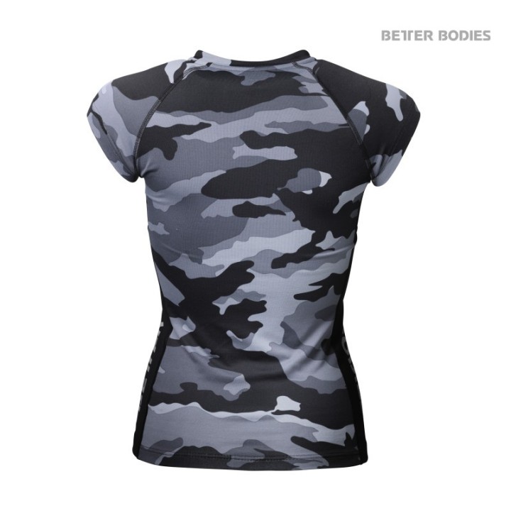 ZIPPED TEE