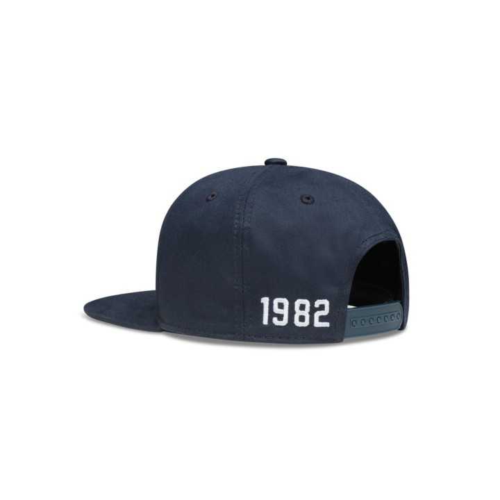 Flat brim cap Better Bodies: cotton canvas snapback